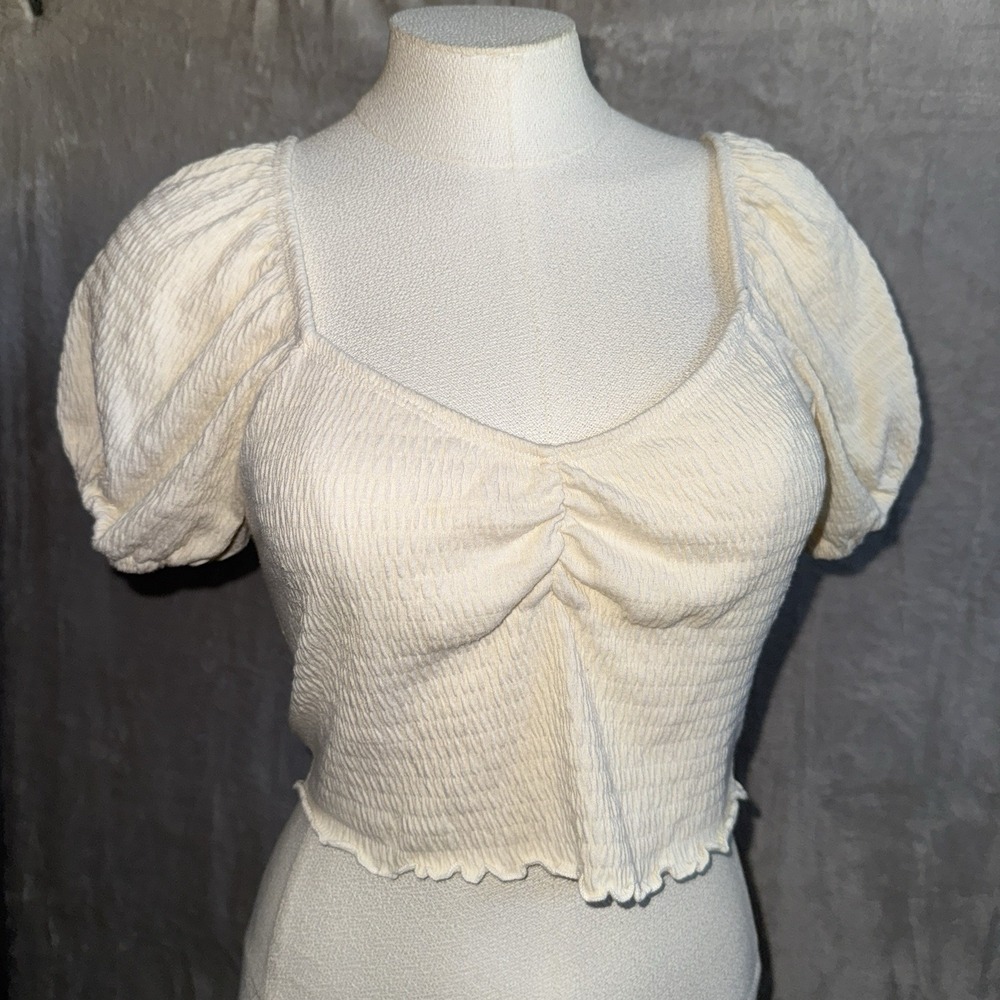 Billabong Women's Smocked Crop Top Size Small Cream Puff Sleeve‎ Stretchy Beach